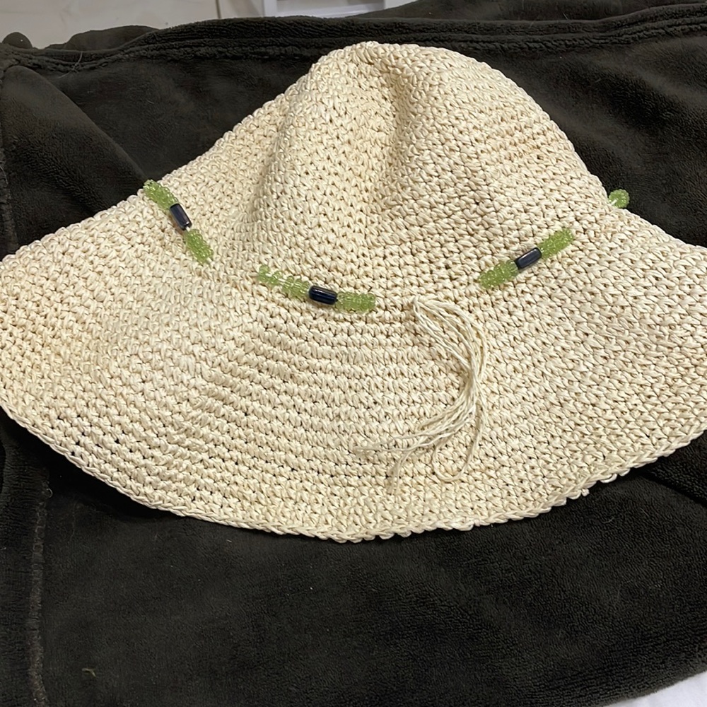 Cute straw type hat